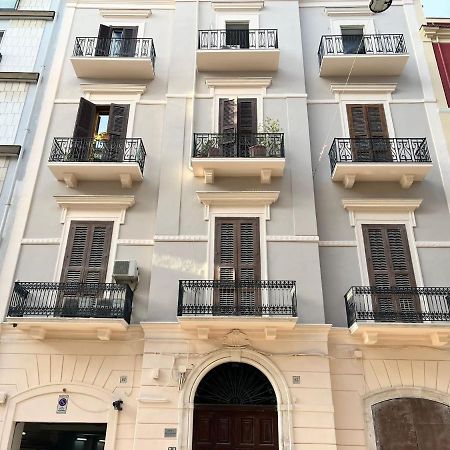 Apartment City Center Eighty-Five Бари Экстерьер фото