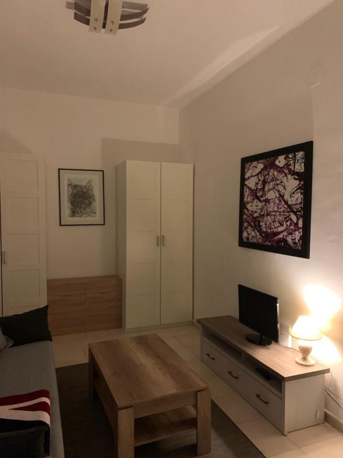 Apartment City Center Eighty-Five Бари Экстерьер фото
